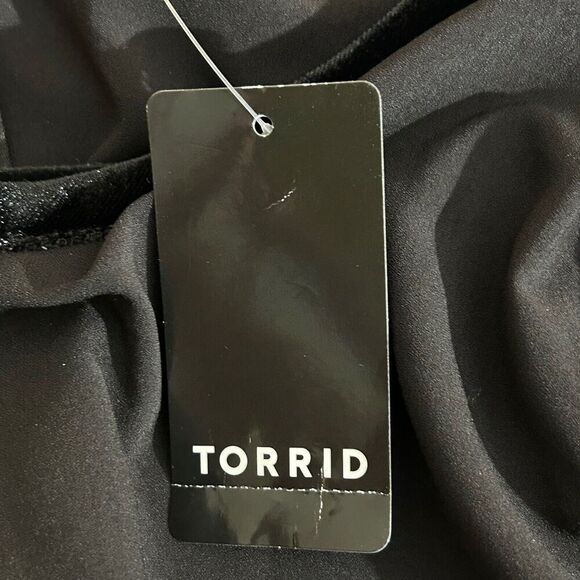 NWT TORRID Women’s Black Crepe Velvet Trim Asymmetrical Peplum Top Size 2X - Picture 12 of 12